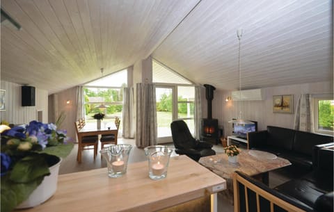 4 Bedroom Awesome Home In Vggerlse House in Væggerløse