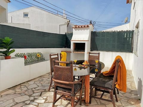 Private Villa 4 BR&patio - 3 mins from Beach&Surf Villa in Peniche