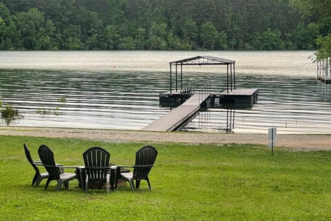 Dock Holiday House in Chatuge Lake