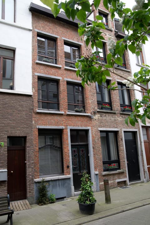 Zuiderzin House in Antwerp