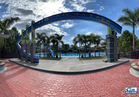 JJB Aquafarm Resort by Cocotel Resort in Subic