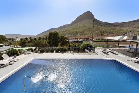 Mountain view, Pool view, Swimming pool