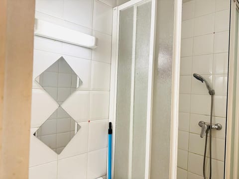 SUPERBE APPARTEMENT 2 PIÈCES AVEC GRANDE TERRASSE Apartment in Île-de-France