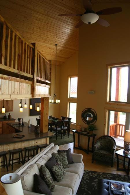 Blackmoon Chalet At Terry Peak Ski Resort Chalet in North Lawrence