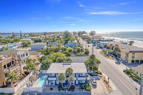 Seagrass Sunsets Apartment in Bradenton Beach