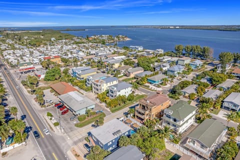 Seagrass Sunsets Apartment in Bradenton Beach