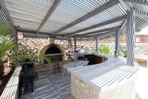 BBQ facilities, BBQ facilities, Lounge or bar