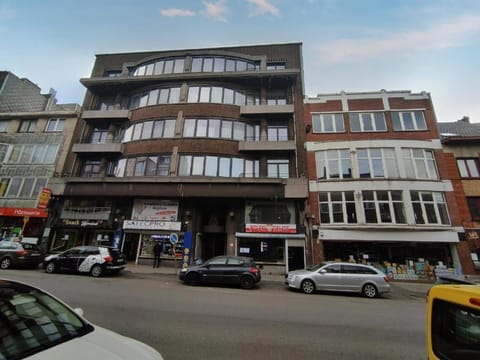 NOMAD APARTMENTS - Henin Condo in Charleroi