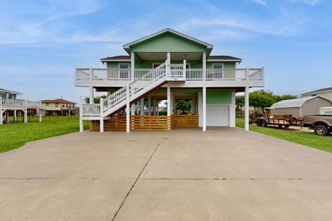 Beachin Vibes & Salty Tides House in Bolivar Peninsula