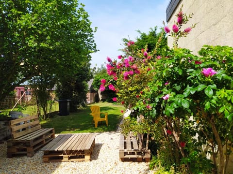Garden, Garden, Balcony/Terrace