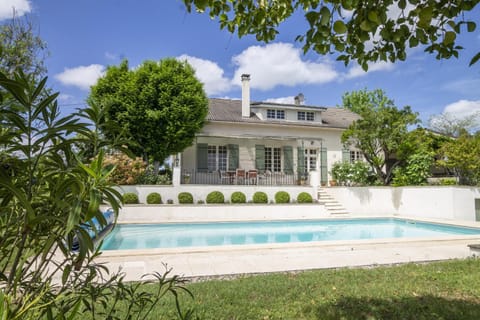 Boutouzet Chalet in Villeneuve-sur-Lot