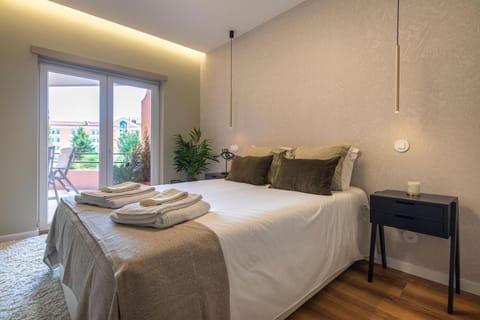 Deluxe 2BDR Apartment in Carcavelos by LovelyStay Apartment in Carcavelos