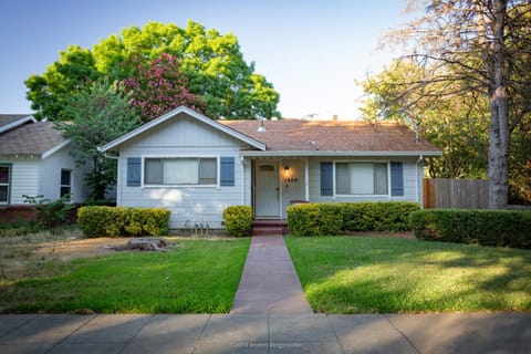 Property building, Day, Natural landscape, Street view