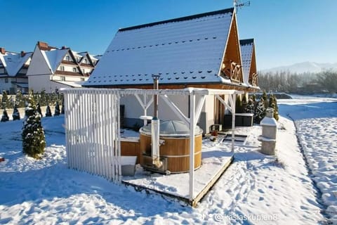 Property building, Day, Winter