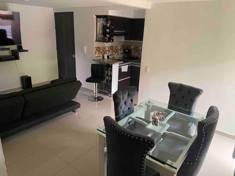 Espectacular apartamento totalmente amoblado Condo in Neiva