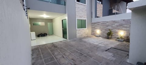 Duplex agradável com Ar, Internet, Netflix e Estacionamento House in Campina Grande