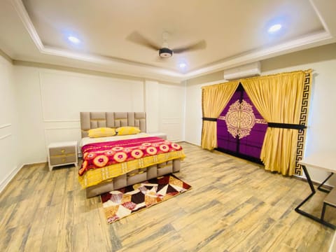 Holidazzle Serviced Apartments Bahria Town Condo in Islamabad