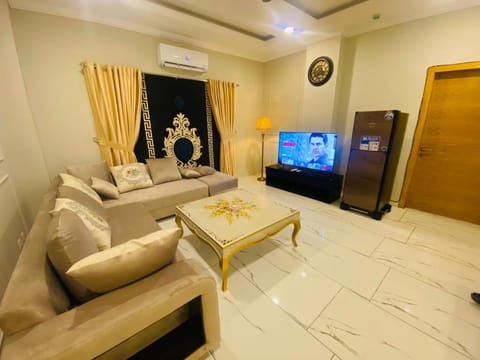 Holidazzle Serviced Apartments Bahria Town Condo in Islamabad