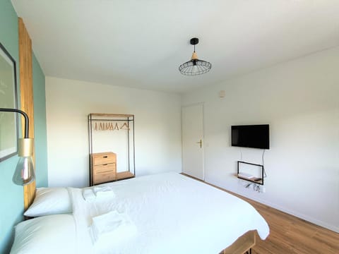 TV and multimedia, Bedroom