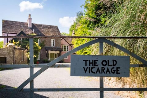 Brecon Beacons Old Vicarage, stunning garden & views House in Llanfoist Fawr