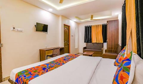 FabHotel Royal Inn NS Hotel in Pune