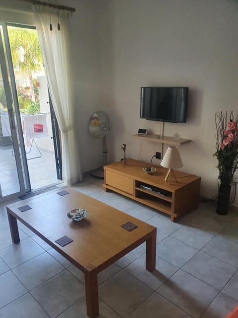 2 bedroom townhouse lower peyia paphos Cyprus Maison in Peyia