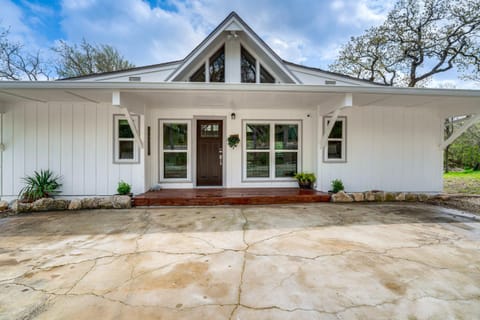 Versatile Home with Deck and Grill, 1 Mi to Lake! Haus in Lake Texoma
