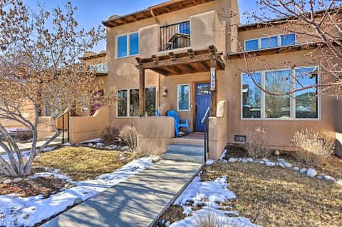 Pet-Friendly Townhome with Grill and Mtn Views! Maison in Salida