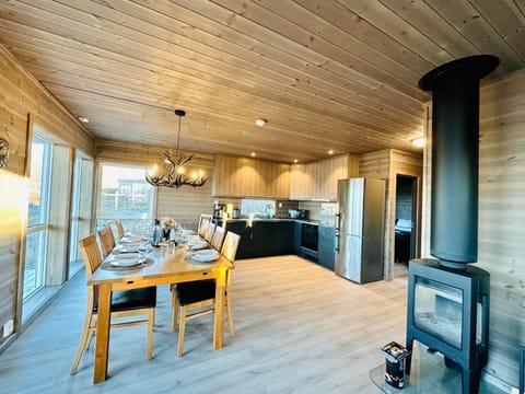 Lofotenholidays, cabin - new 2022- 1-8 guests Moradia in Lofoten