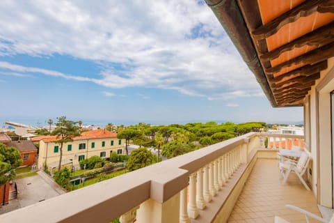 View (from property/room), Balcony/Terrace, Sea view