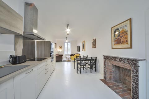 Coffee/tea facilities, Kitchen or kitchenette, Dining area, dishwasher, minibar, pet friendly, stove, toaster