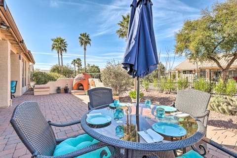 Sun-Lit Casa in 55 and Community with BBQ and Patio! Haus in Sun Lakes