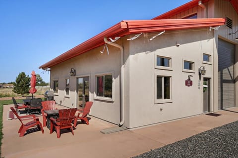 Carriage - Guest House On 5 Acres! House in Fruita
