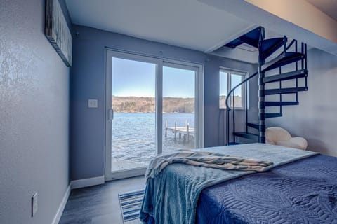 Bed, Natural landscape, Bedroom, Lake view