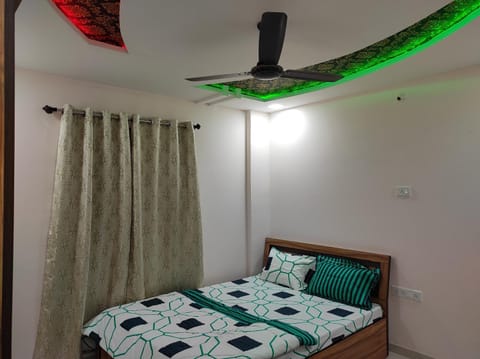 2BHK Service Apartment 204 Condominio in Pune