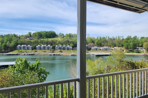 Anchors Away House in Norris Lake