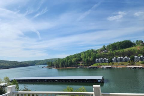 Anchors Away House in Norris Lake