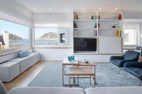 Living room, Sea view