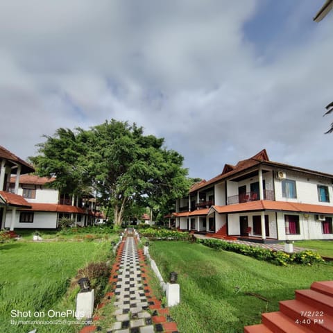 Property building, Natural landscape, Garden, Garden view