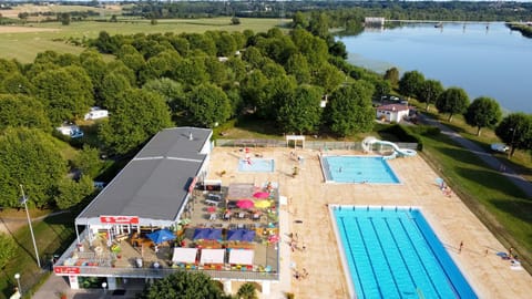 Bird's eye view, Swimming pool