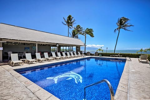 High-End Resort Condo Nestled on Molokai Shoreline Condo in Molokai
