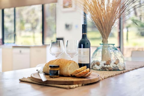 Redgum Treehouse - Outstanding luxury in the heart of wine country and minutes from the beaches House in Quindalup