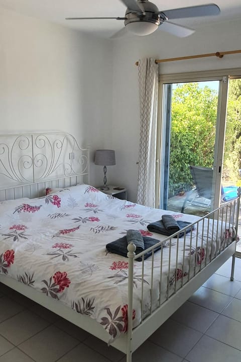 Lovely 1 bedroom apartment in Peyia Hills complex Apartment in Peyia