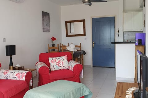 Lovely 1 bedroom apartment in Peyia Hills complex Copropriété in Peyia