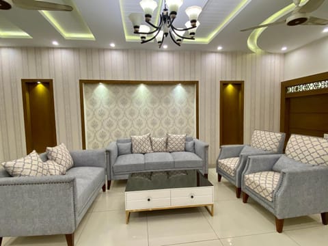 Luxury Guest House in Bahria Town Vacation rental in Islamabad