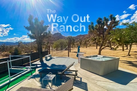 Property logo or sign, Natural landscape, Hot Tub, Minigolf, Mountain view