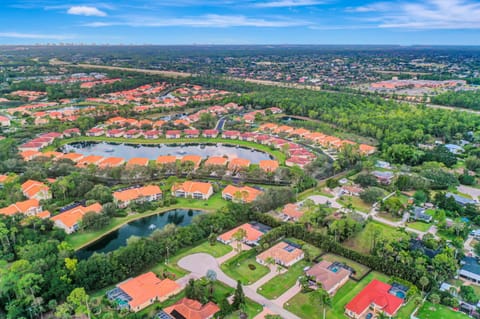 Pool Paradise House in Collier County