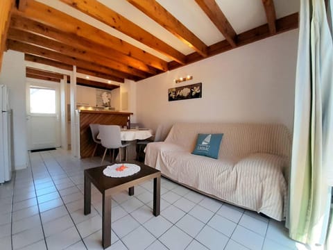 Maison 3 pièces avec terrasse à 200m de la plage du Men Du - Carnac - FR-1-477-104 Villa in Carnac