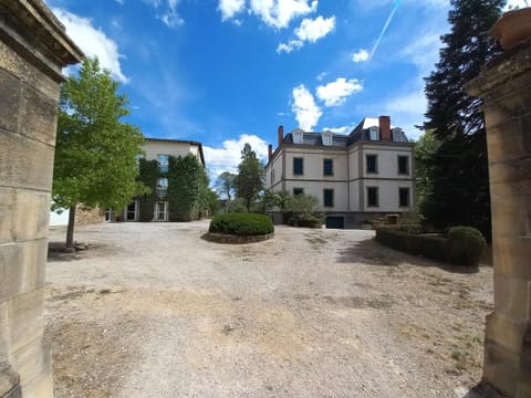 Facade/entrance, Garden