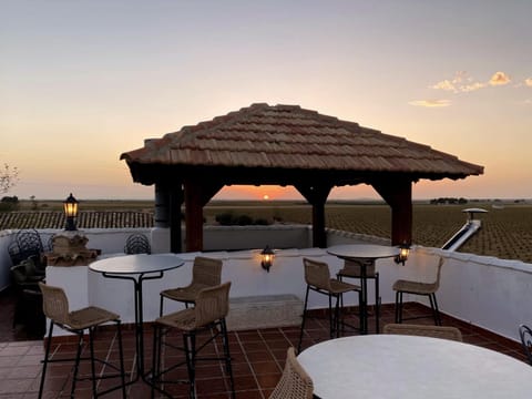 Balcony/Terrace, Lounge or bar, Sunrise, Sunset